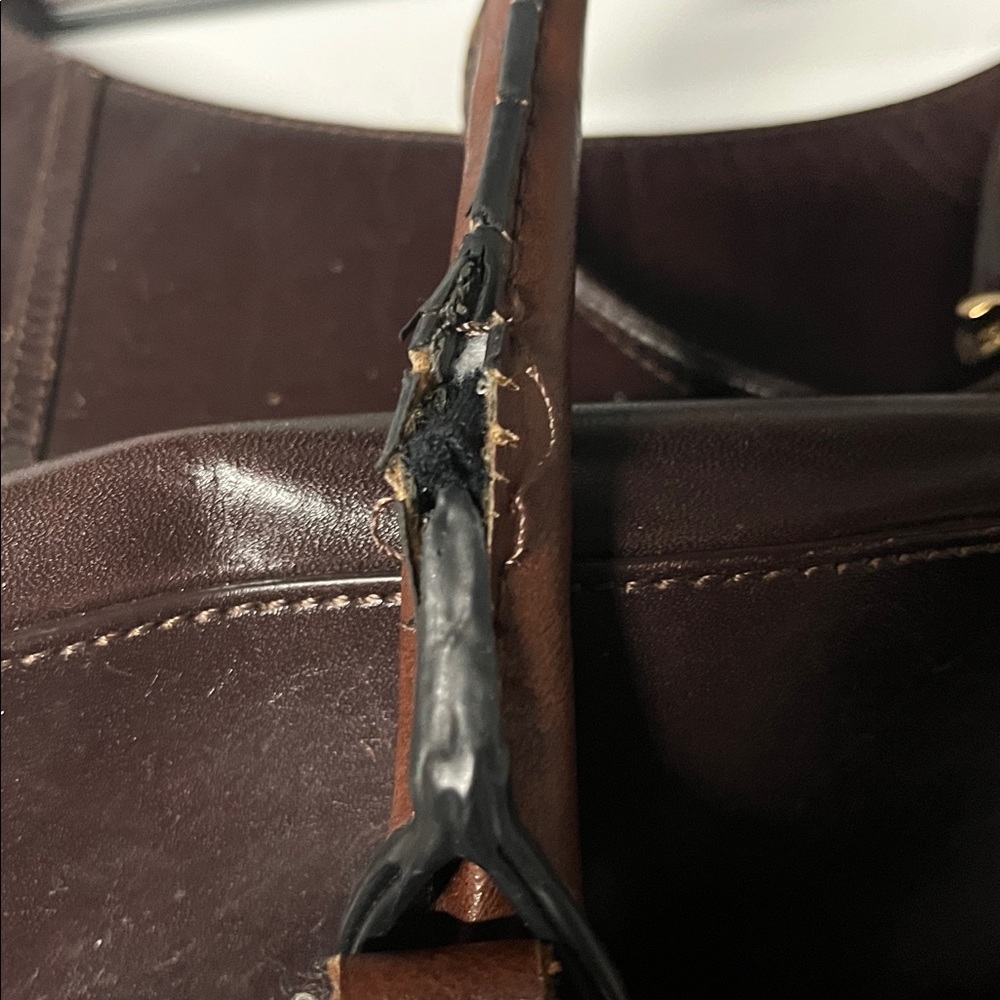 Bueno Brown Shoulder Bag GUC - Picture 8 of 8
